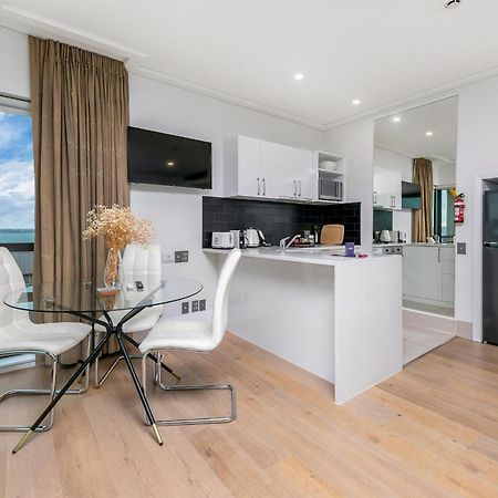 Exquisite Sun Soaked Corner Apartment Auckland Exteriér fotografie